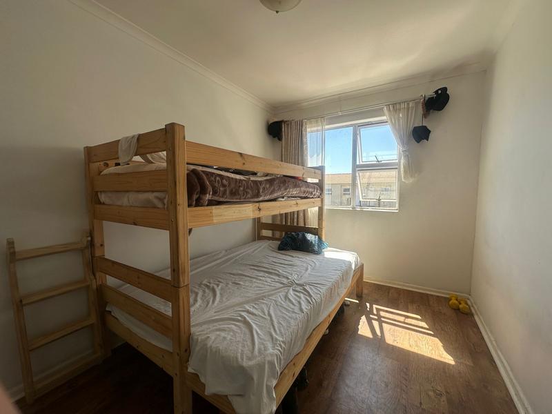 2 Bedroom Property for Sale in Sir Lowrys Pass Village Western Cape